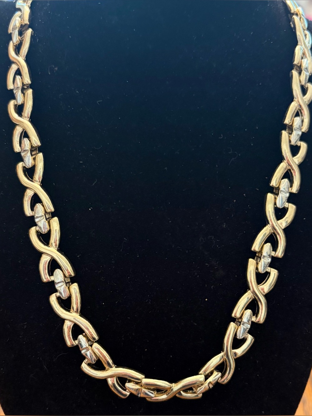 Vintage gold and silver tone necklace